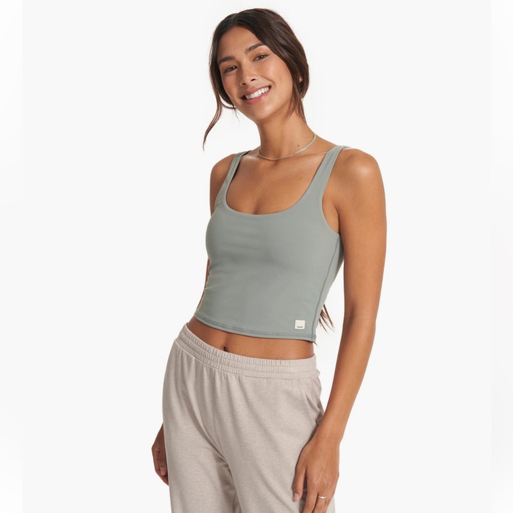 Vuori Daily Crop